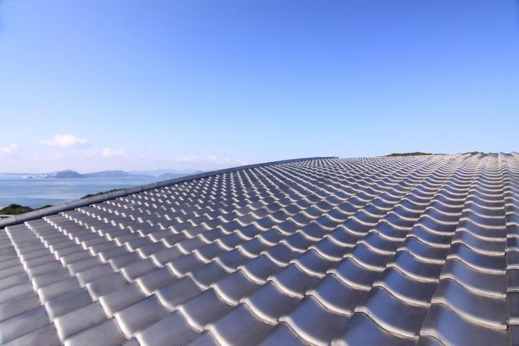 淡路島で淡路瓦を使用した、葺き替え工事がおススメの理由！｜ガイソー