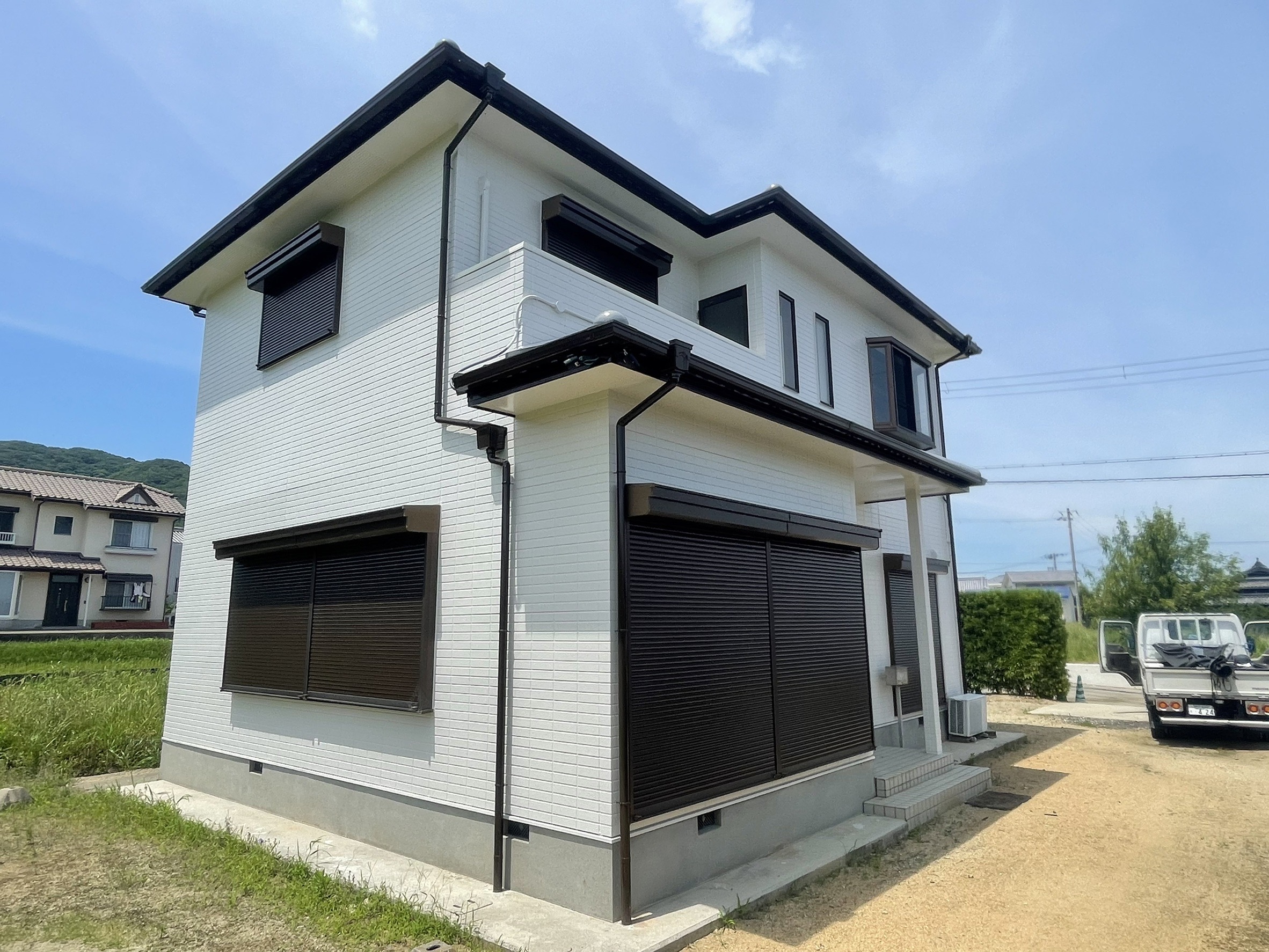 外壁屋根塗装、付帯部塗装、トタン屋根交換、コーキング打ち替え