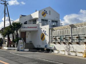 淡路市　miele様　店舗鉄骨塗装・内装修繕工事　光沢性抜群の外観に仕上がりました！
